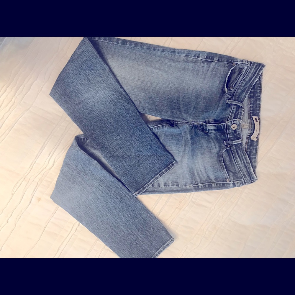 Levi’s medium wash straight leg jeans